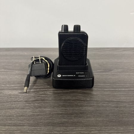 Motorola Minitor V (5) VHF 1-Channel Pager A03KMS7238BC w/Battery and Charger